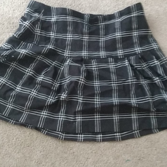 Plaid skirt  Black and white - Picture 1 of 2